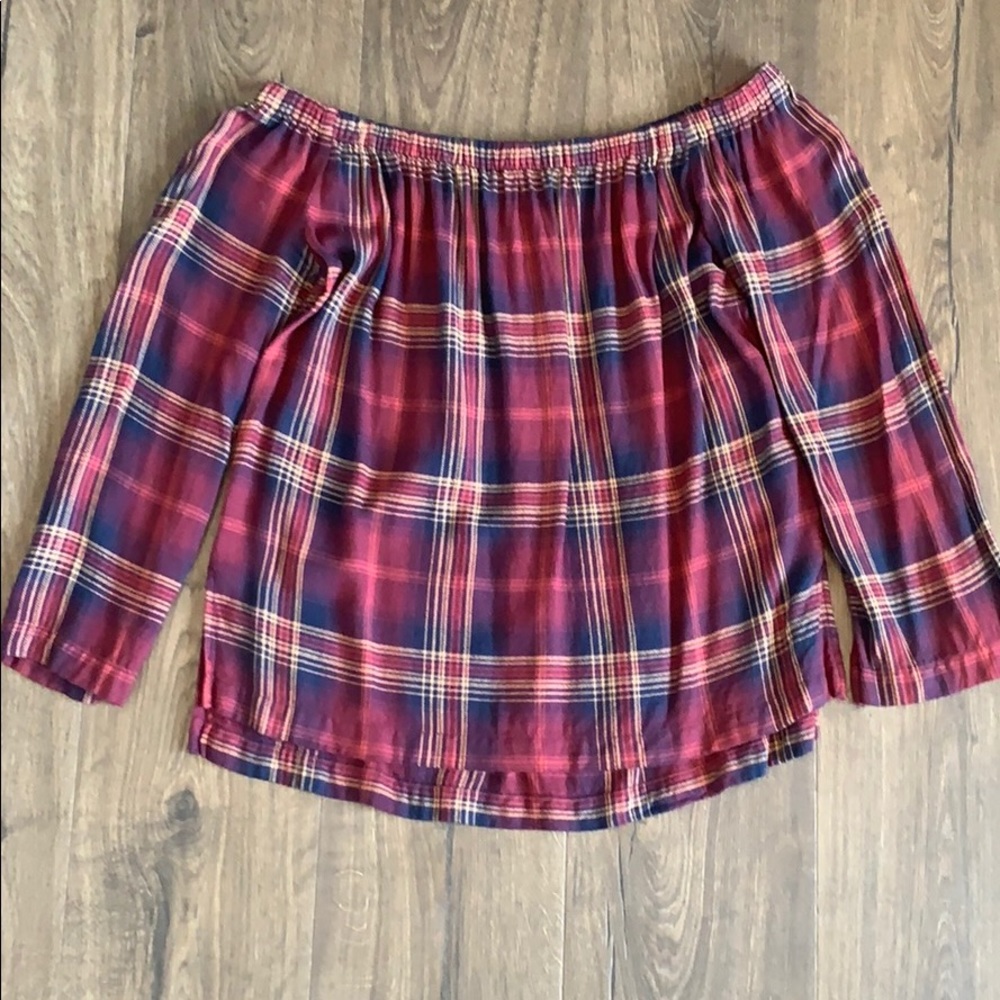 Cloth and Stone top